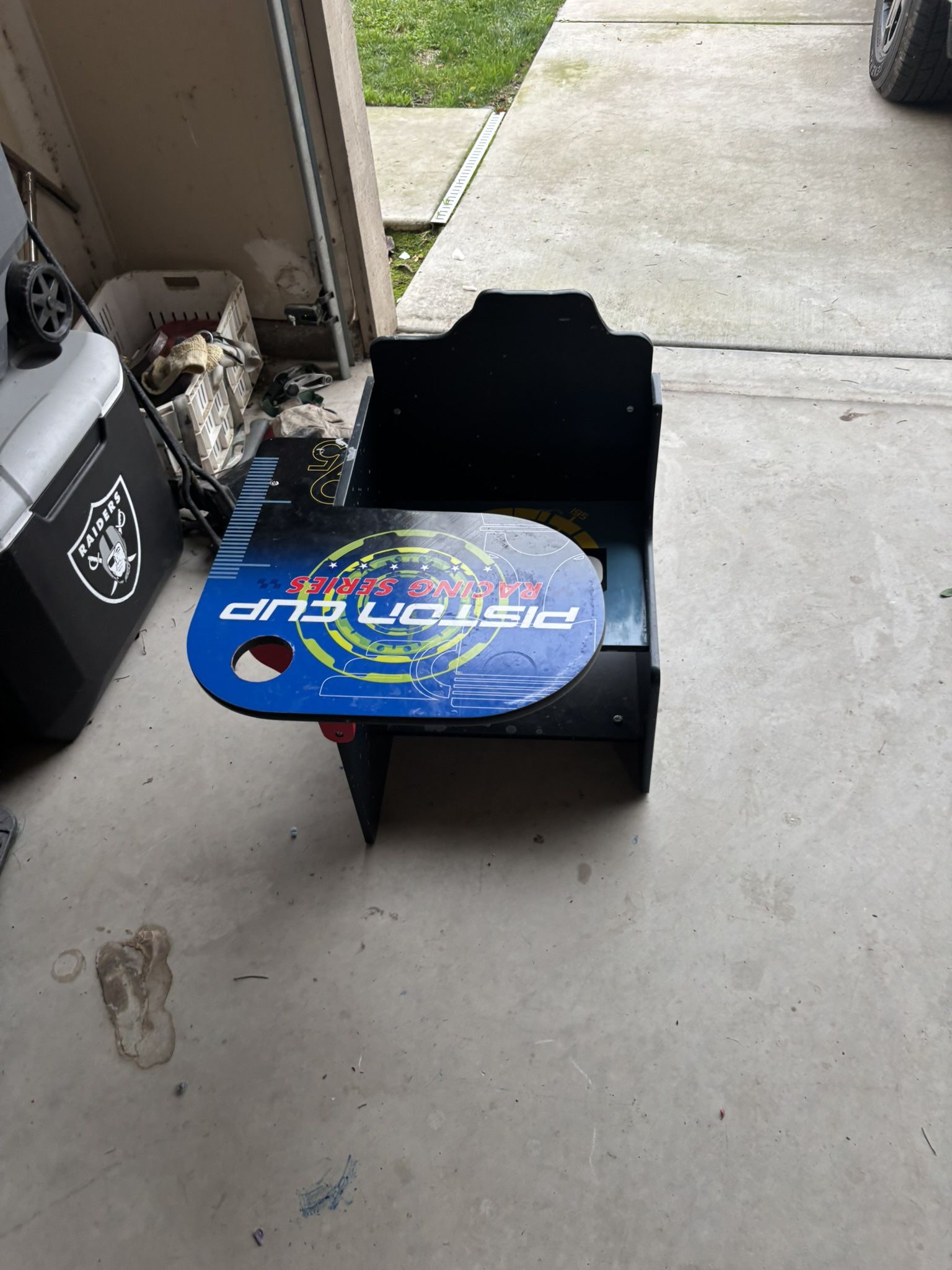 Toddler desk Cars Movie