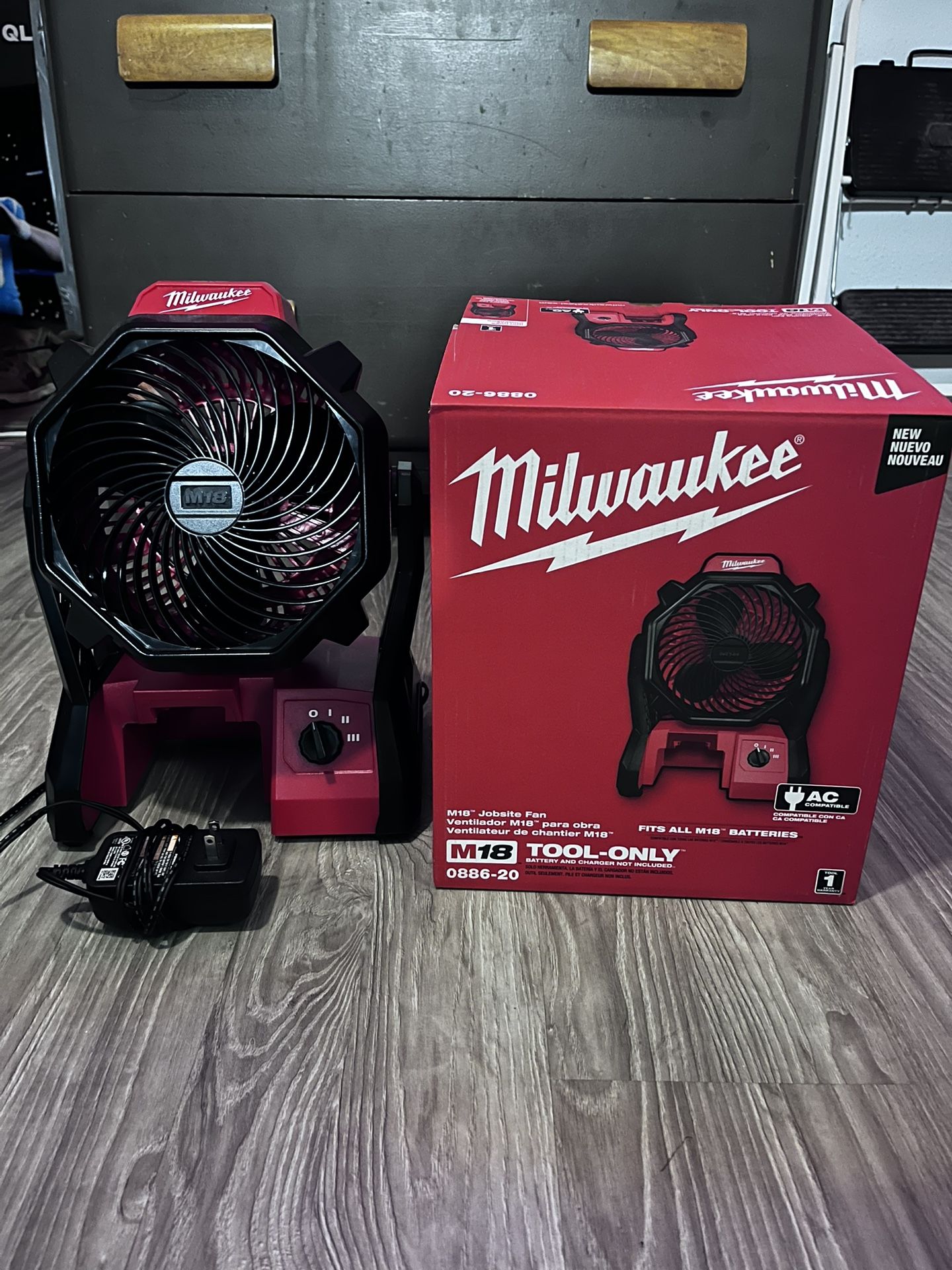 Milwaukee Job site Fan
