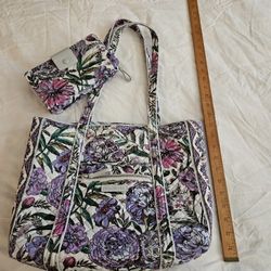 Purse w/Matching Wallet Vera Bradley