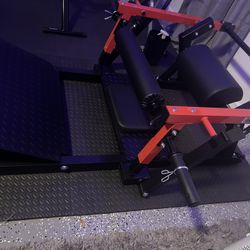 Glute Bridge Machine