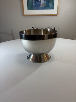 Crate&Barrel Champagne Bucket “Easton Champagne Bucket”
