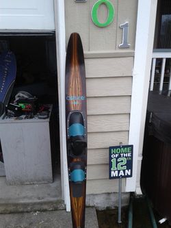 Connelly HOOK slalom water sky.