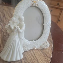 Mikasa Fine Polcerlain  Wedding Frame 