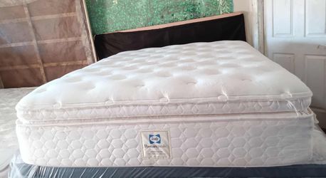 Queen Size Mattress (Colchón Queen Size)