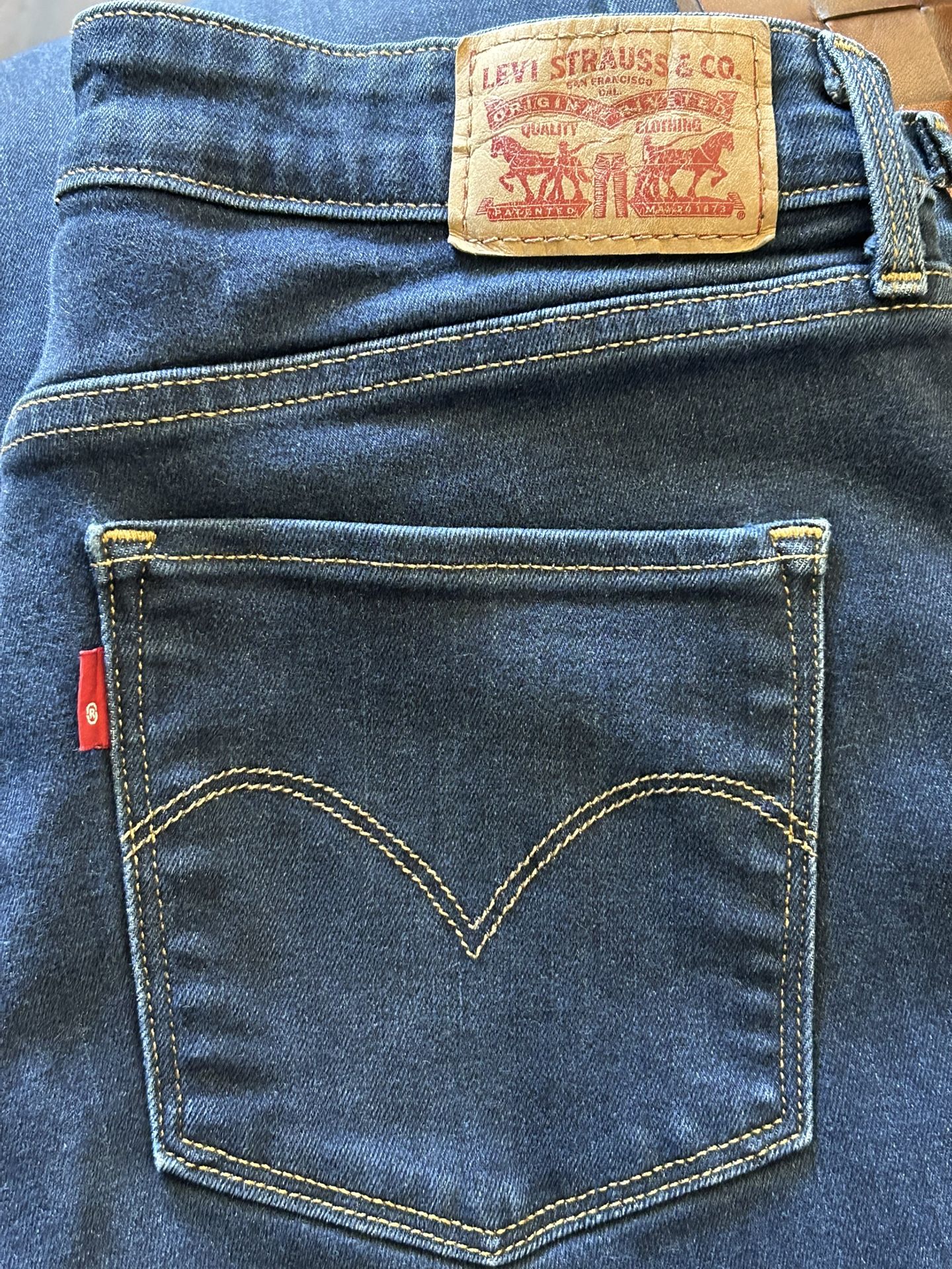 Women’s Levi Size 30