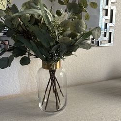 Glass vase 11”