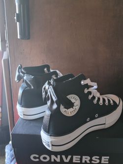 Converse Chuck Taylor All Star Lift Platform Bows Women's