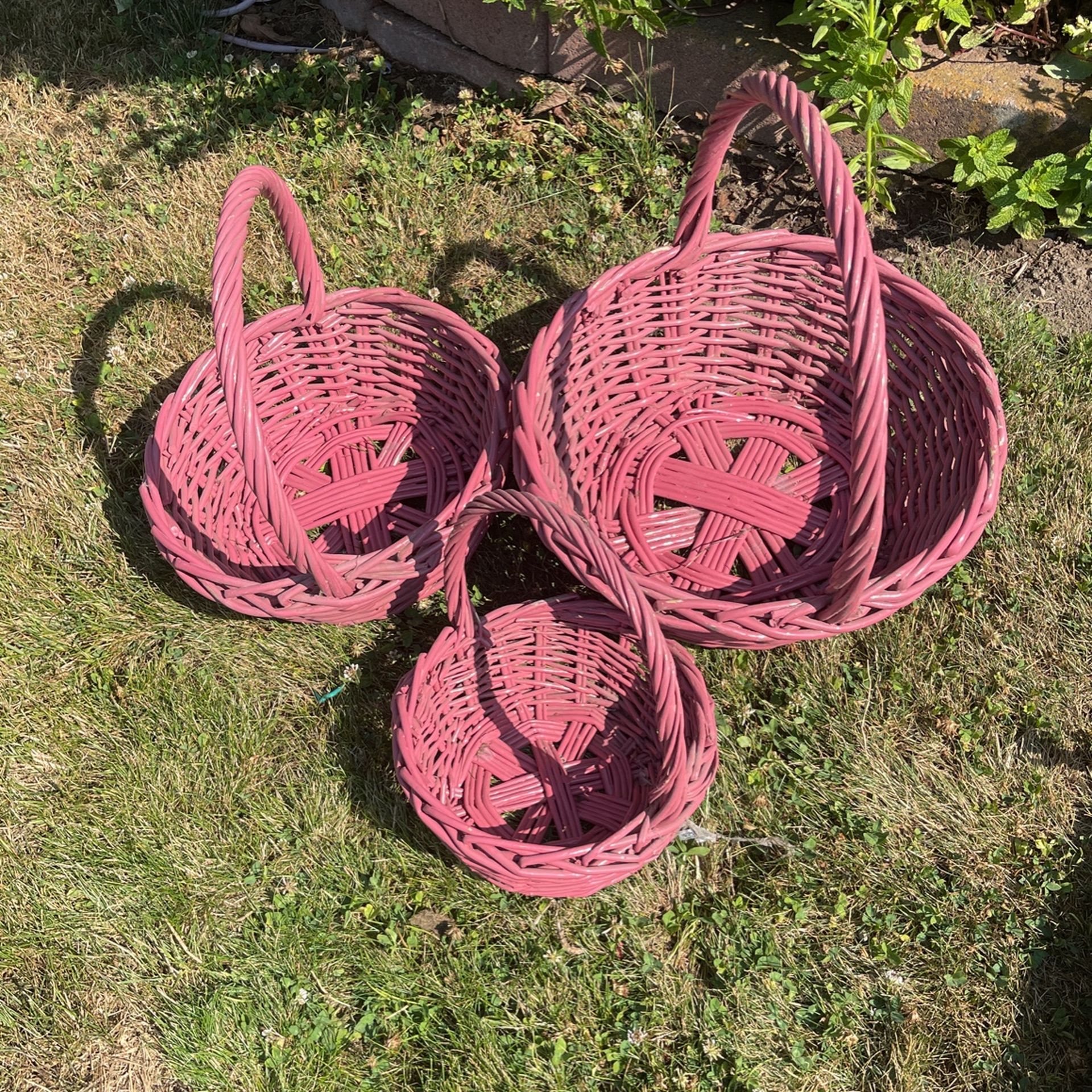 Great For House Decoration Baskets Pink Color Size 9” 12” And The Big One 14” Inches