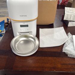 Yuposl Cat Or Small Dog Automatic Feeder 