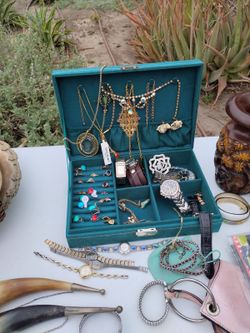 Jewelry and watches for m n and womwn