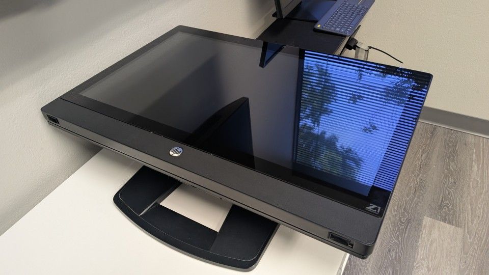 HP Z1 G1 All In One PC. Windows 10 Pro.