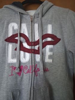 M- gray sweat jacket