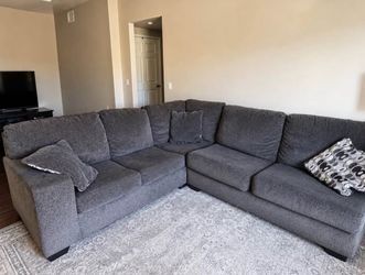 Couch sectional