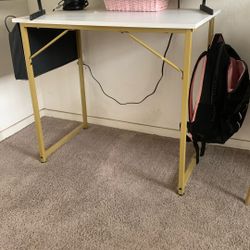Table / Night Stand Tv Stand Vanity 