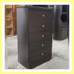 Five drawers dresser