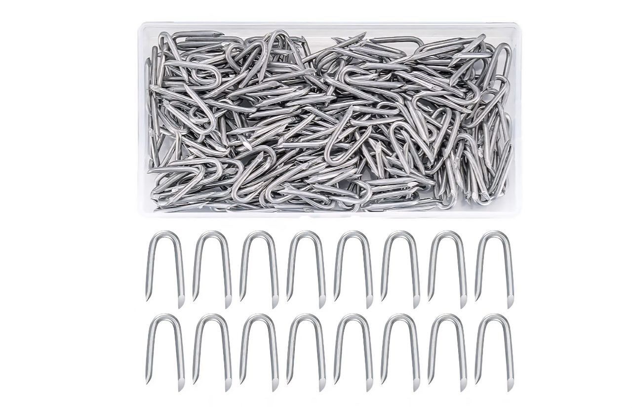 102 Pcs Steel Wire Fencing Staples, Wire Staples, Galvanized Steel Fence Staple Nails, Heavy Duty U-Shaped Fasteners Nails for Woven Wires Mesh Fencin