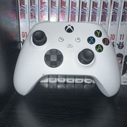 Microsoft Xbox Wireless Controller Robot White (compatible with Xbox Series X|S, Xbox One)