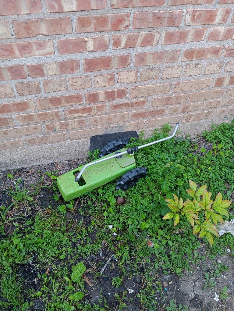 Cast Iron Outdoor Patio Sprinkler