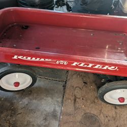 Radio Flyer Red Wagon 34" Bed