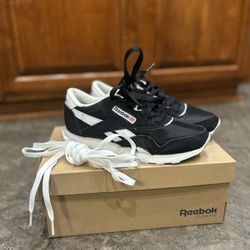 NEW Reebok Sneakers