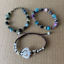 Bracelets bundle 3 .  Thornton area 