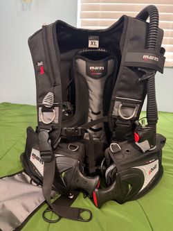 Mares Bolt SLS Scuba BCD- Size XL (used once)