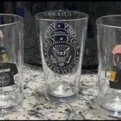 3 glasses GEEKS WHO DRINK Beer Pint Glass Obey Your Quiz Master Ramens no scratches $5 for all must pick up 