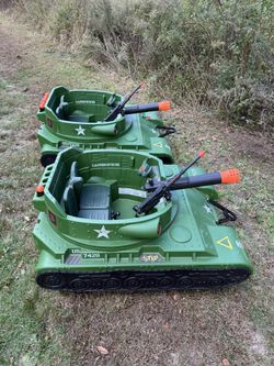 (2) Kids Battery Operated Military Tanks / Missiles / Machine Gun