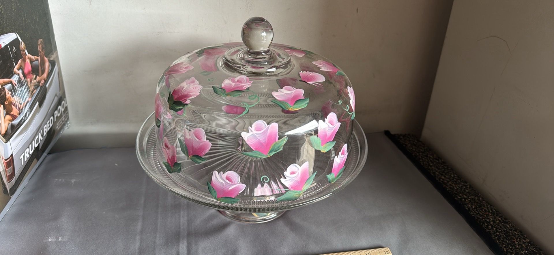 Beautiful cake holder