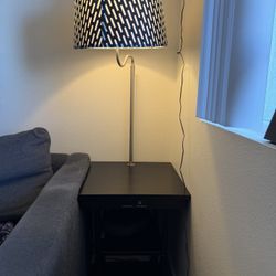 2 Lamps With Tables 