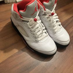 Size 9 Jordan 5s