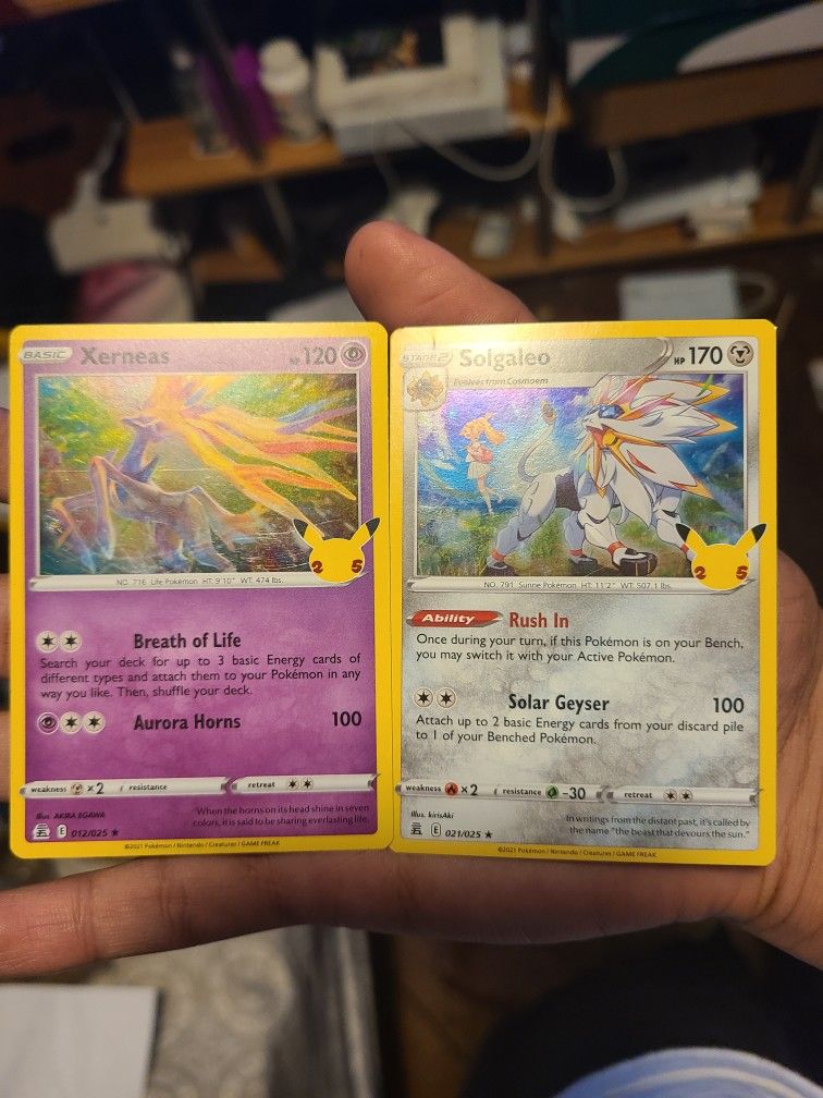 POKEMON CELEBRATIONS 25TH ANNIVERSARY  - SOLGALEO AND XERNEAS HOLOGRAPHIC RARE  CARDS  - NINTENDO GAMES