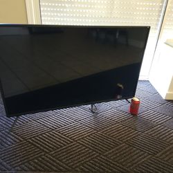 Sceptre 43" 4k UHD TV 