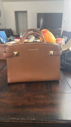Michael Kors Karla lether bag
