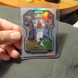 Peyton manning Silver Prizm. Mint.