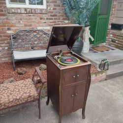 Antique Vitrola 