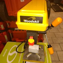 Wood Skil 8 In Drill Press With Laser