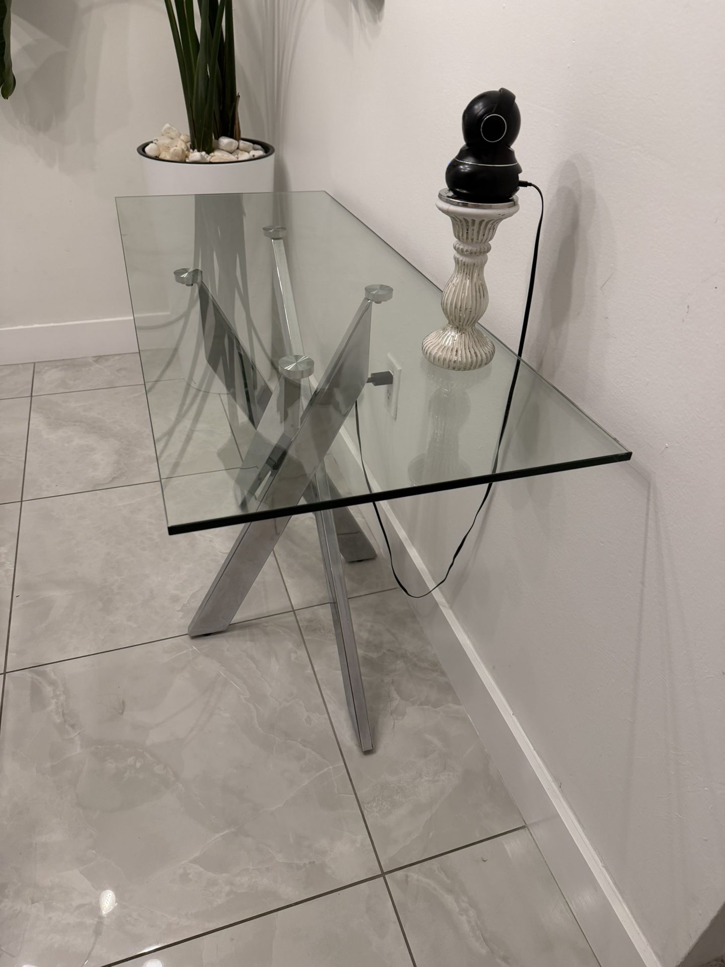 Mesa consola de vidrio / Glass console table