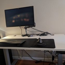 Autonomous Standing desk