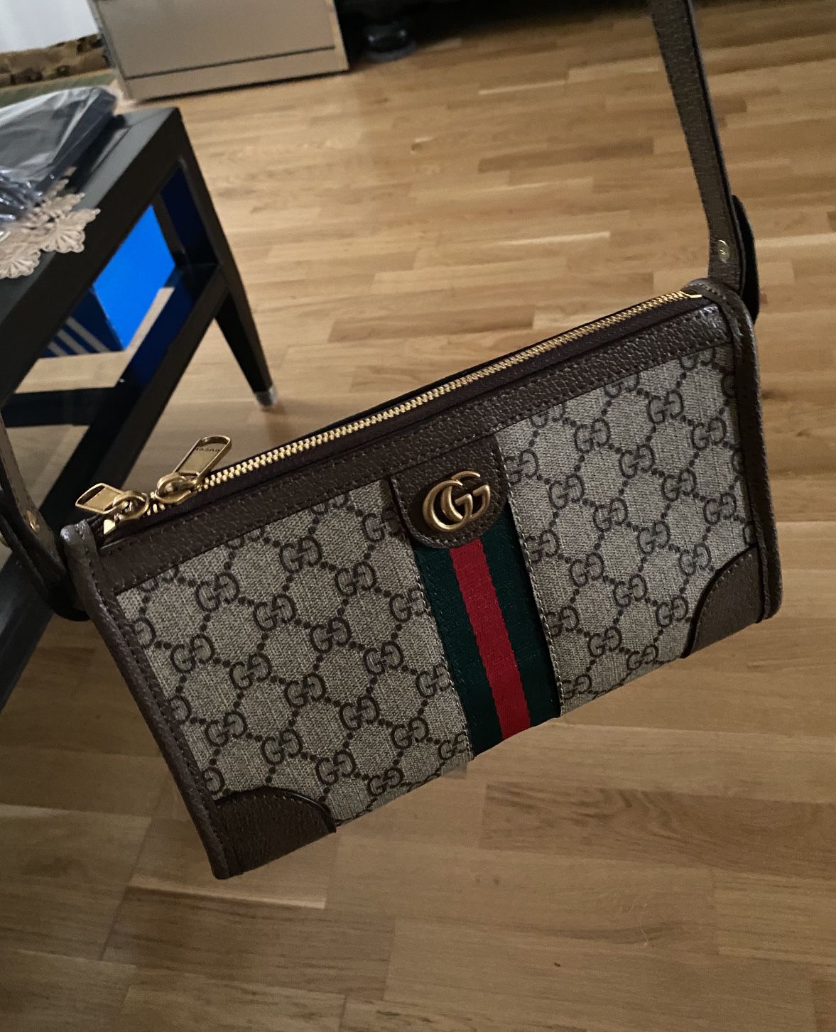 GG Gucci Messenger Side Bag for Sale in Chicago, IL - OfferUp