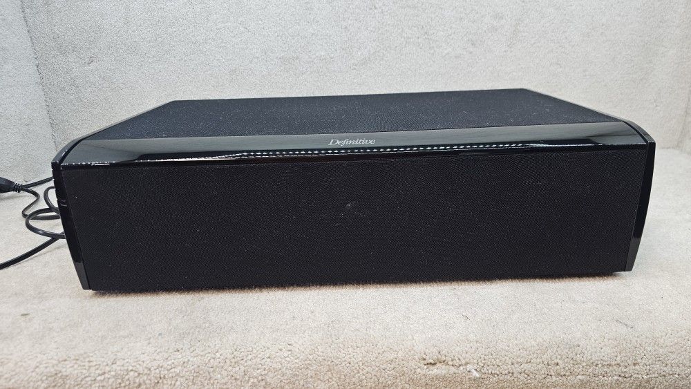 Definitive SC-860HD center channel speaker w/ BAD built in subwoofer