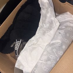 Ugg slides/sandals