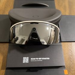 Oakley /Meta vanguard 