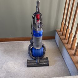 Dyson DC24