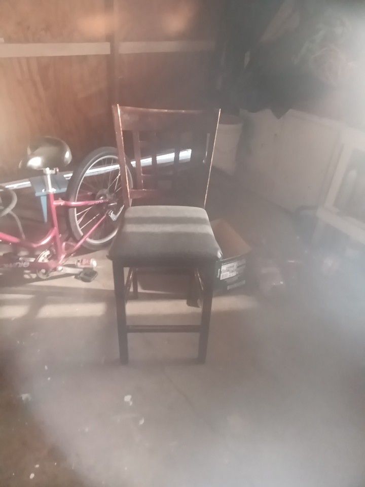Set Of 4 Bar Stools