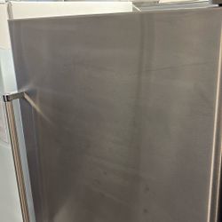 KitchenAid 19cu Ft. 30” Refrigerator 
