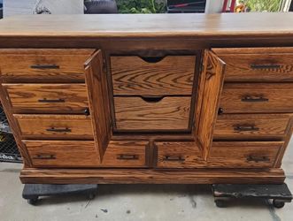 Dresser Triple oak vintage mcm
