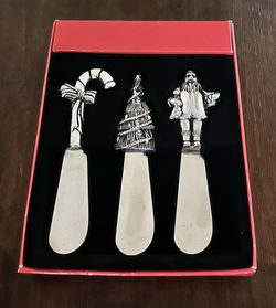NEW Holiday Cheese Spreaders Set