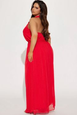 FASHIONOVA HALTER DRESS 