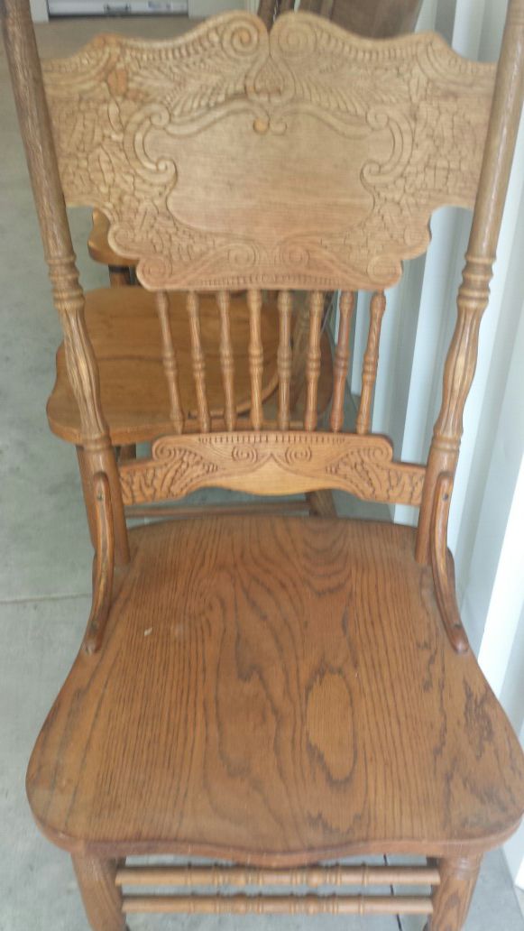 Set oak dining chairs